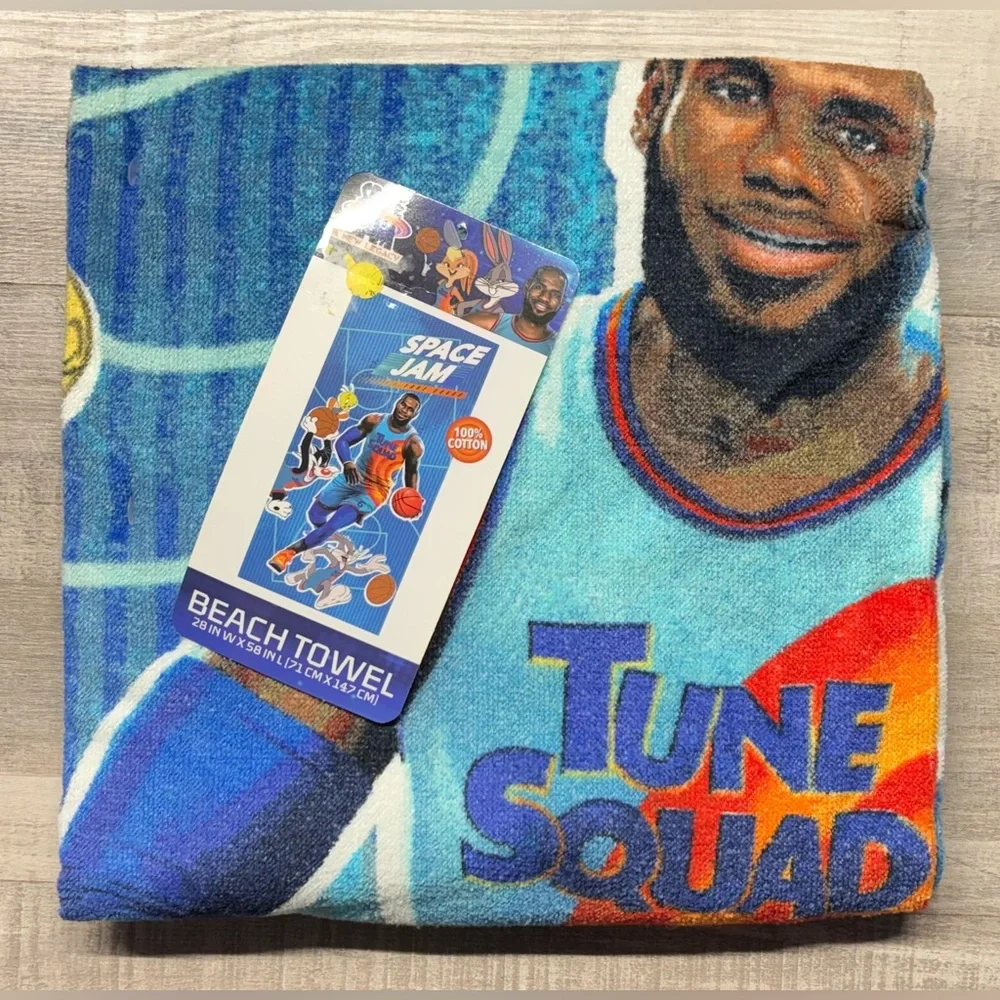 NWT Space Jam x Tune Squad x Lebron James x Looney Tunes Beach Towel Size 28X58”